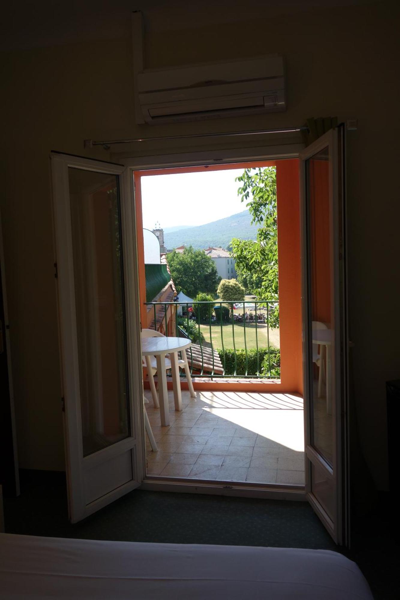 Hotel le Préjoly Saint-Vallier-de-Thiey Szoba fotó