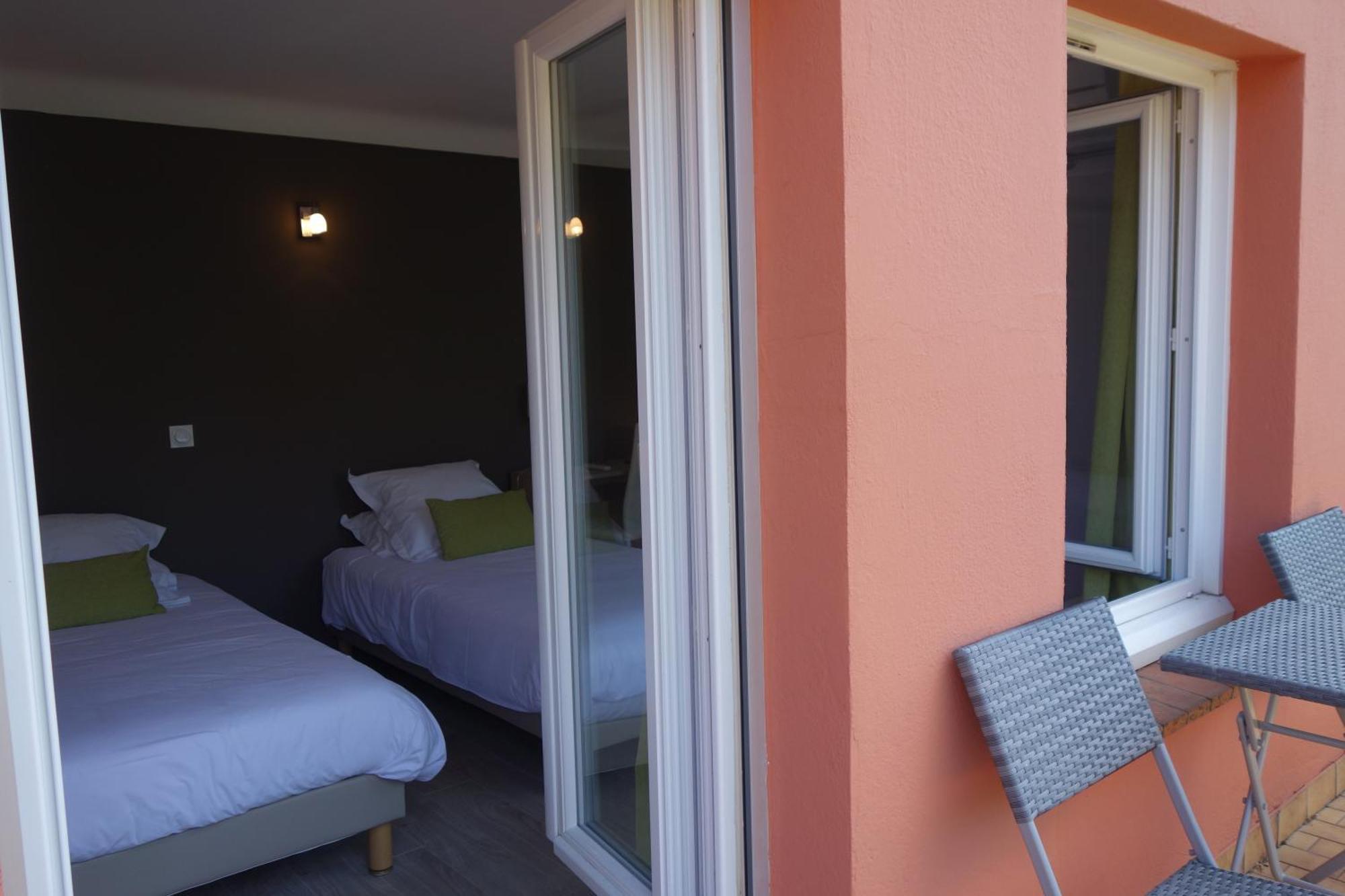 Hotel le Préjoly Saint-Vallier-de-Thiey Szoba fotó