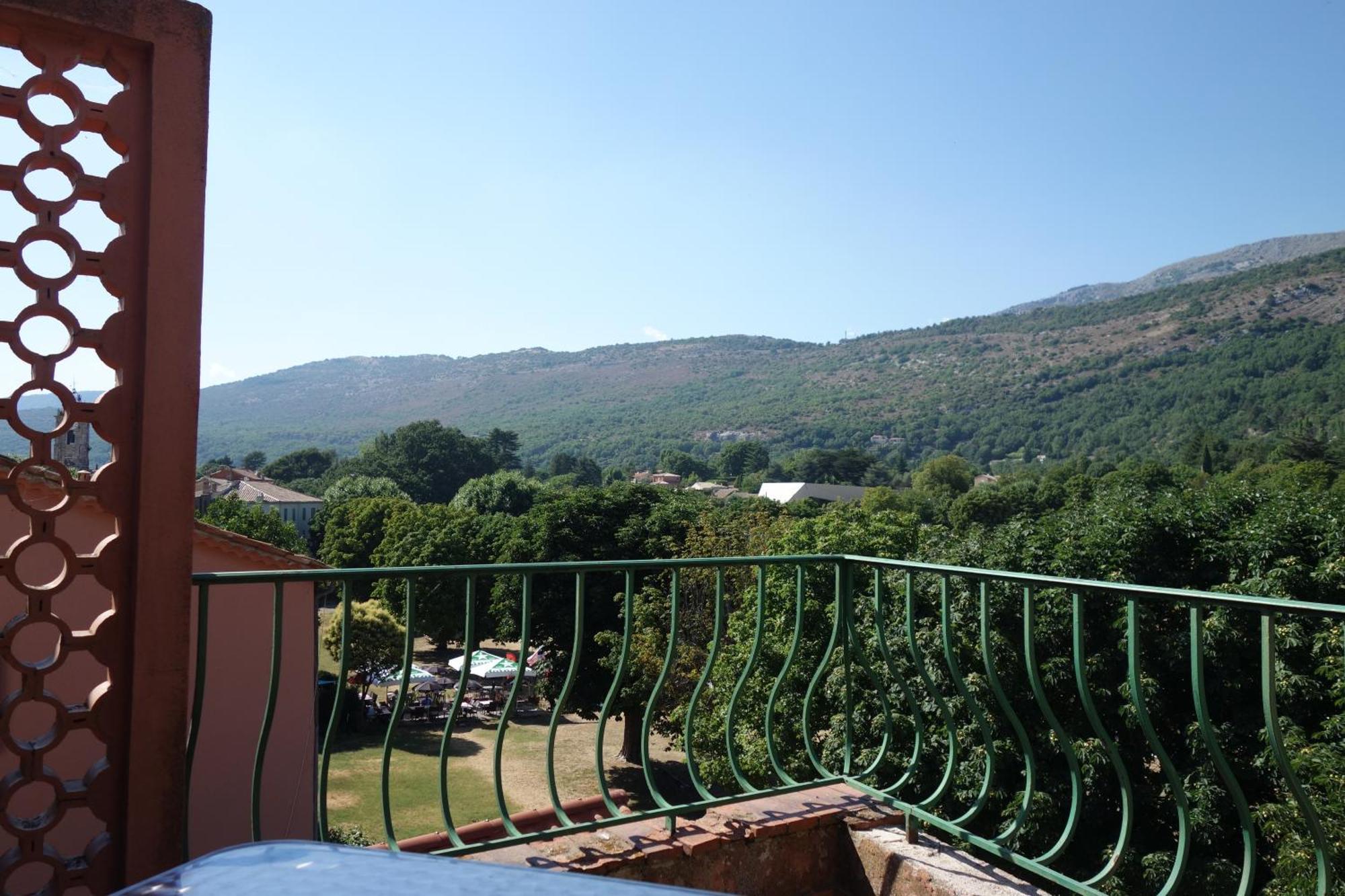 Hotel le Préjoly Saint-Vallier-de-Thiey Szoba fotó