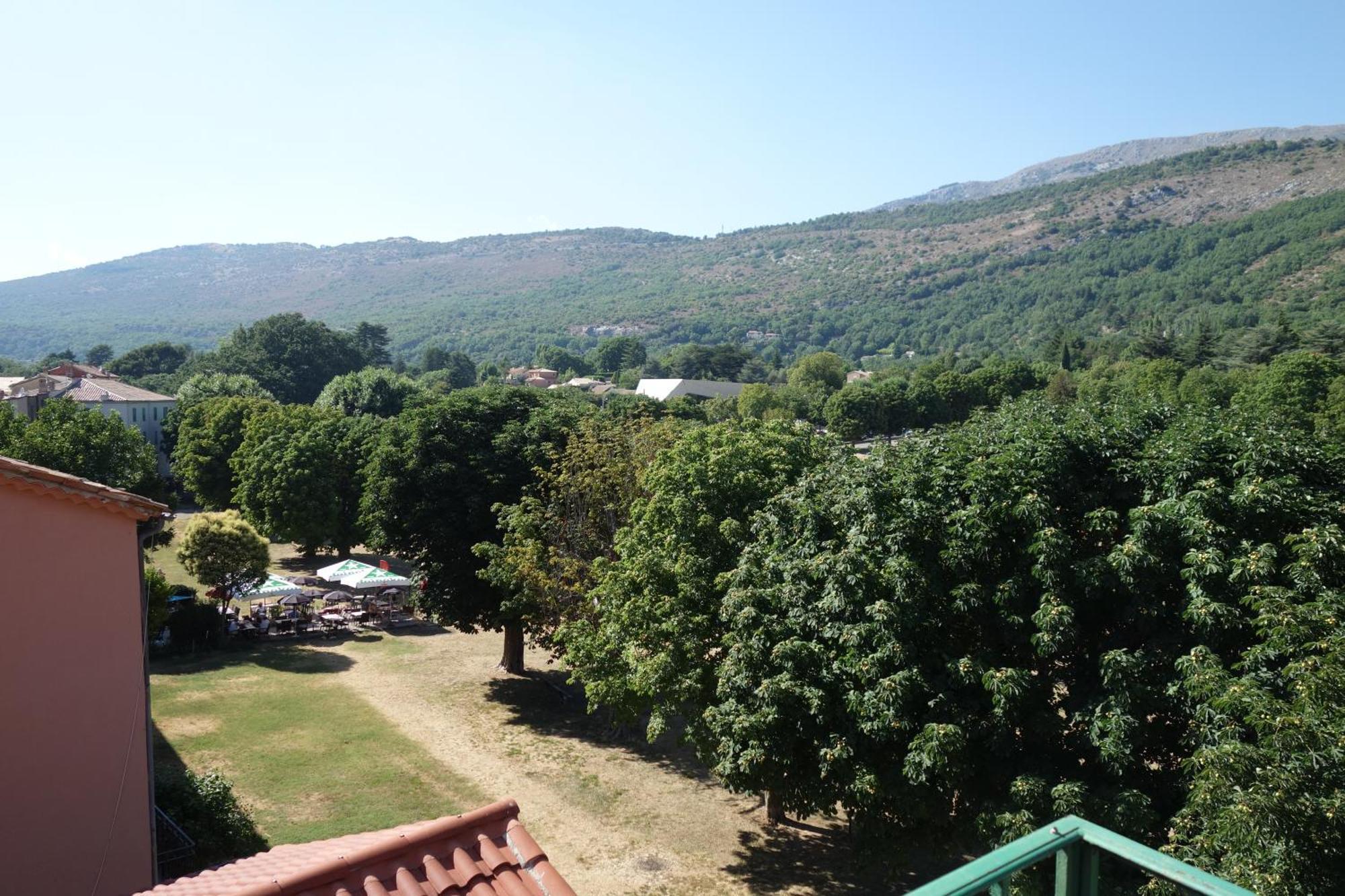Hotel le Préjoly Saint-Vallier-de-Thiey Szoba fotó