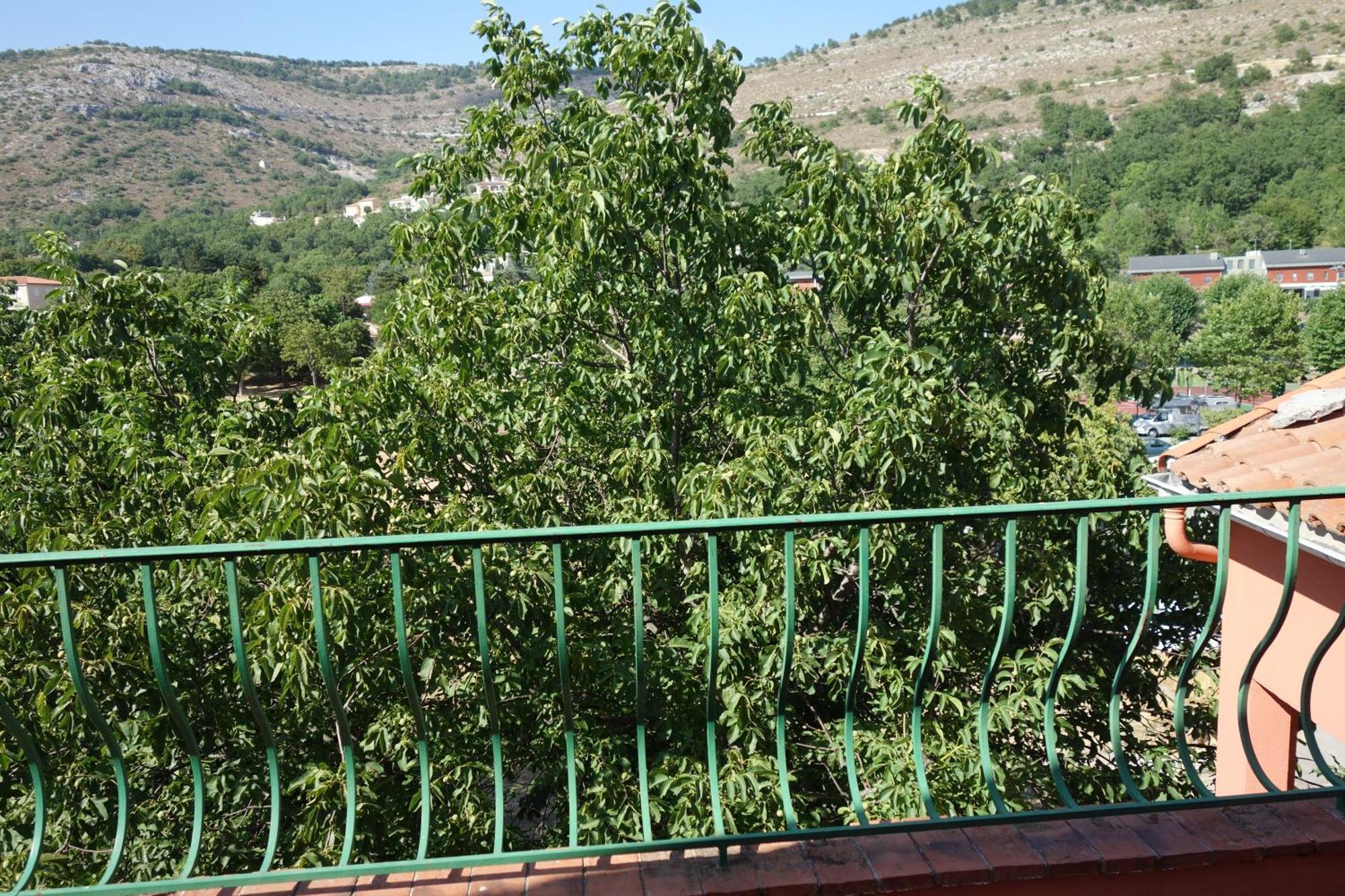 Hotel le Préjoly Saint-Vallier-de-Thiey Szoba fotó
