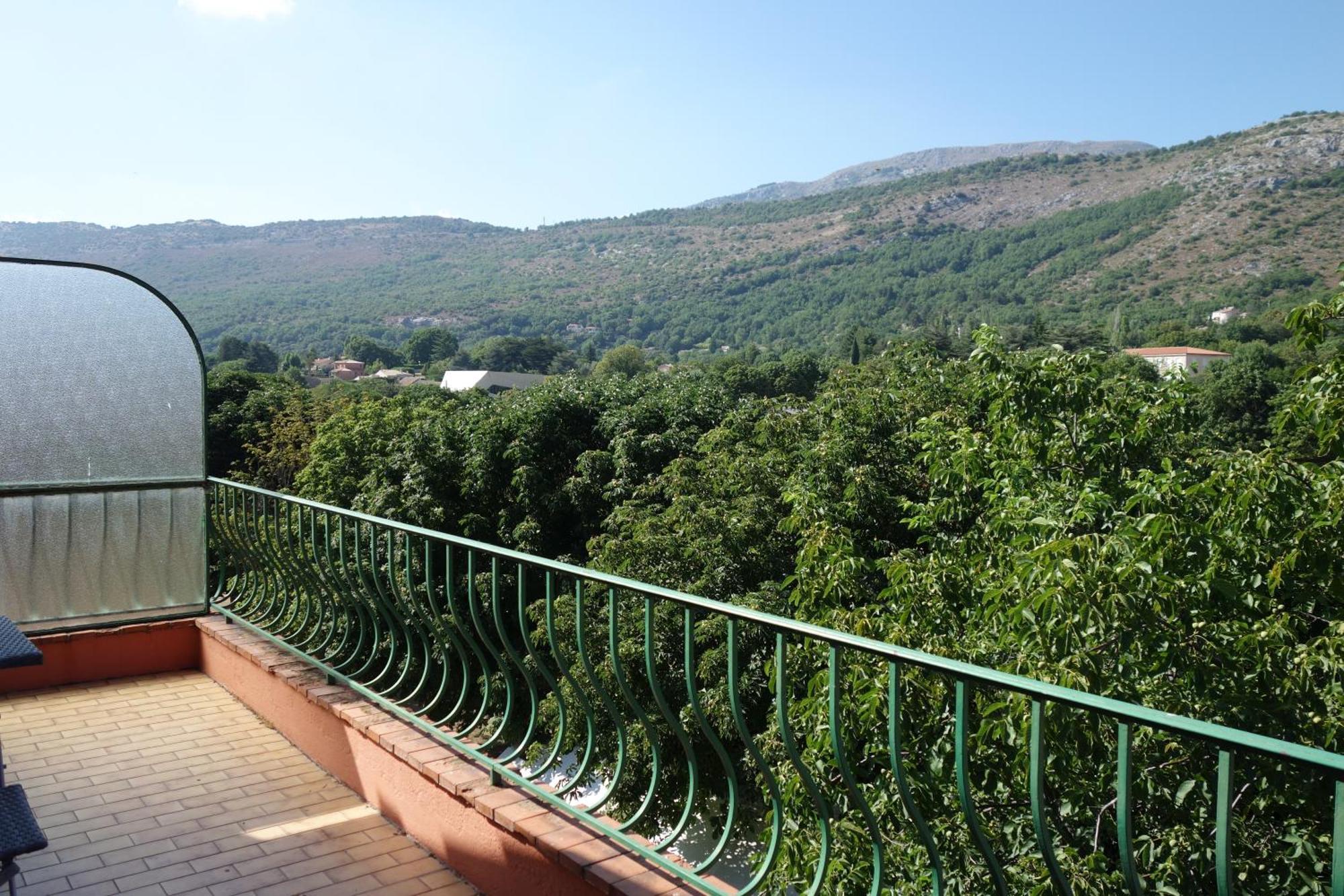 Hotel le Préjoly Saint-Vallier-de-Thiey Szoba fotó